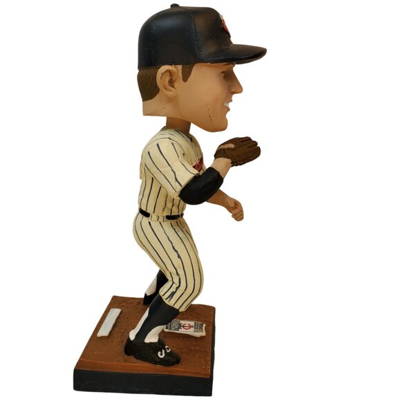 Minnesota Twins Baseball Bling - Hat  T-Shirt 2XL  Jim Katt Bobble Head - Picture 8 of 15